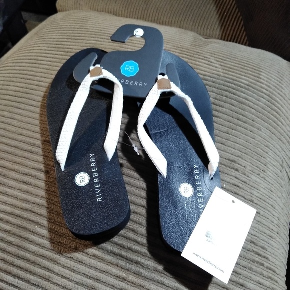 Riverberry Shoes - Riverberry White Thong Yoga Mat Flip Flops